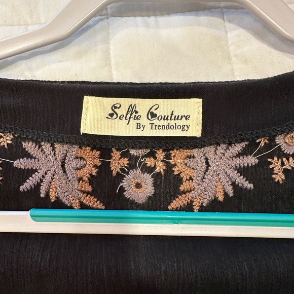 Selfie Couture Embroidered Dress XS-S - Picture 8 of 8